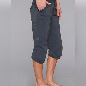 Arc'teryx Women's Gray Capri Pants Size 6